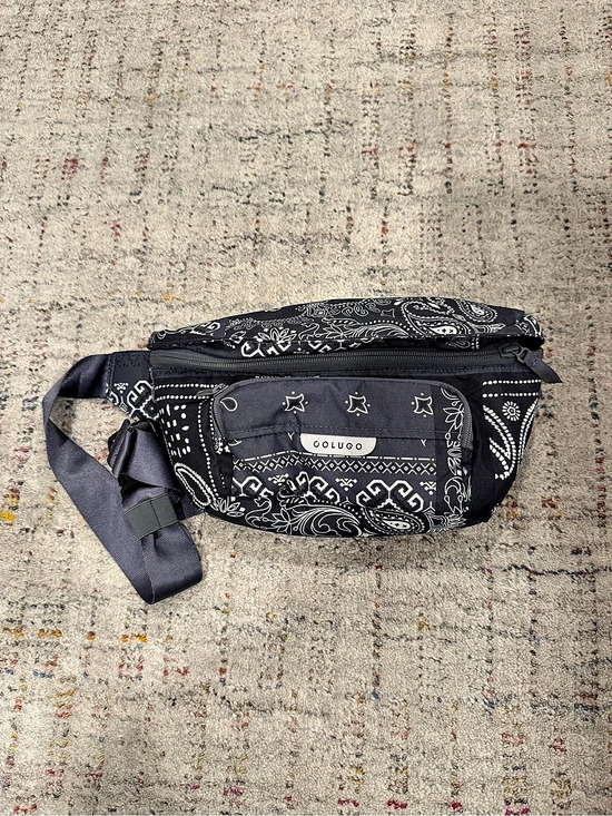 Colugo Handbags - Colugo Belt Bag Bandana Print